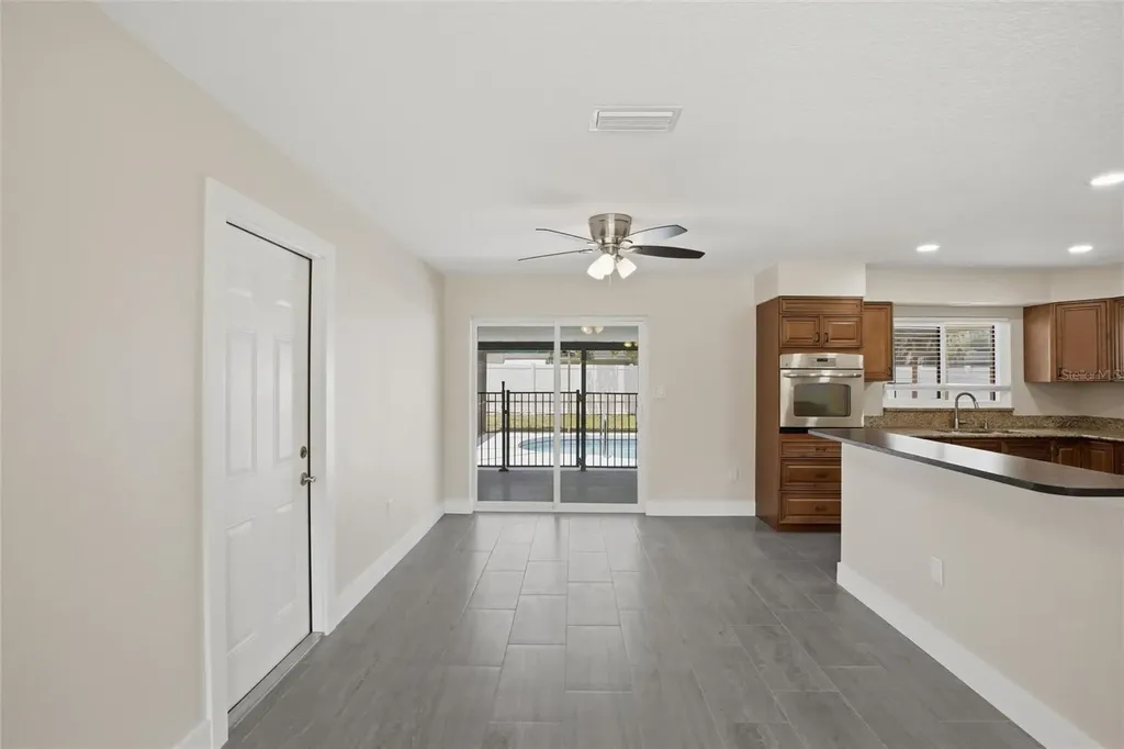 3106 Oxford Drive W Bradenton FL 34205