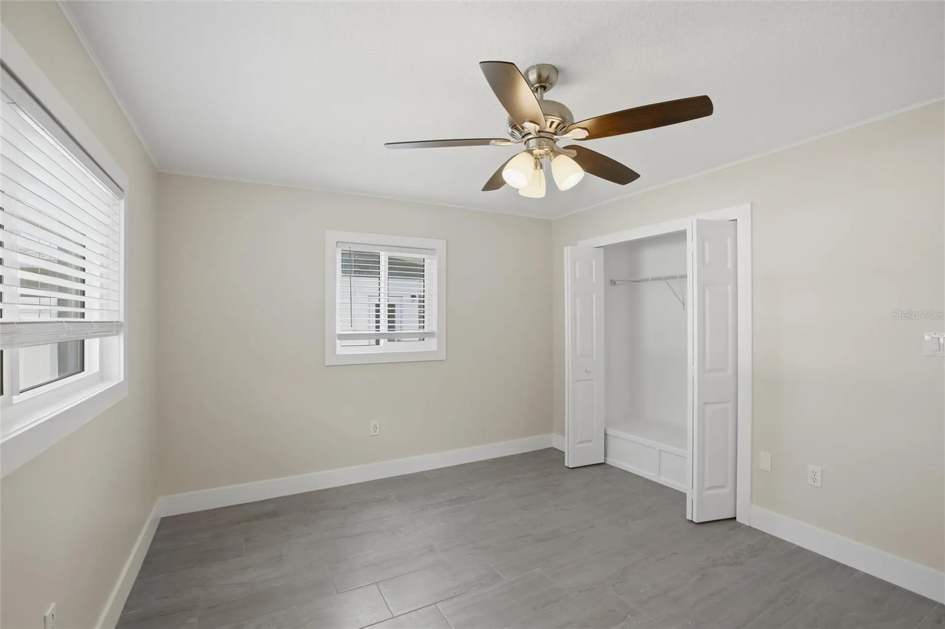 3106 Oxford Drive W Bradenton FL 34205
