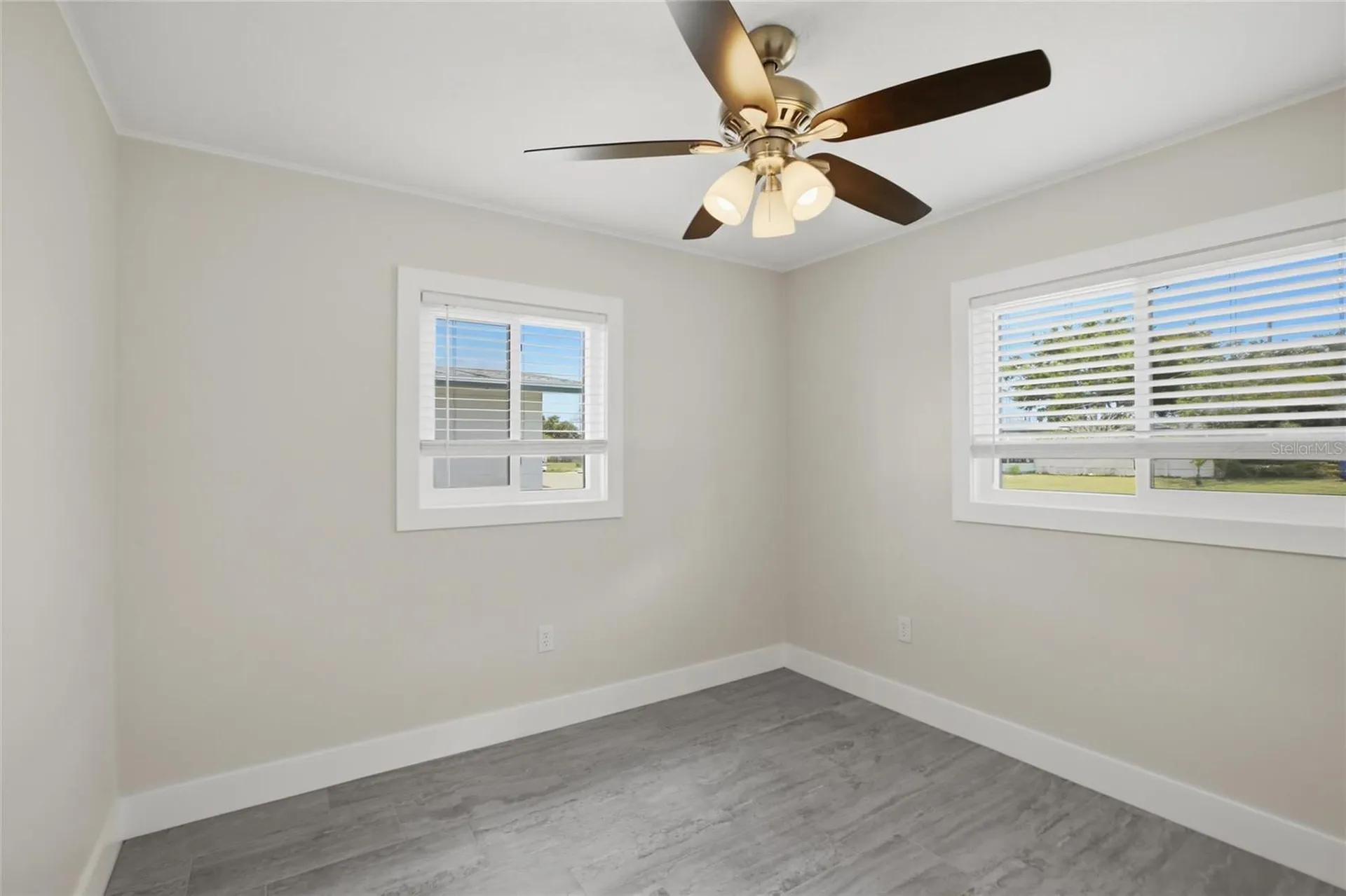 3106 Oxford Drive W Bradenton FL 34205