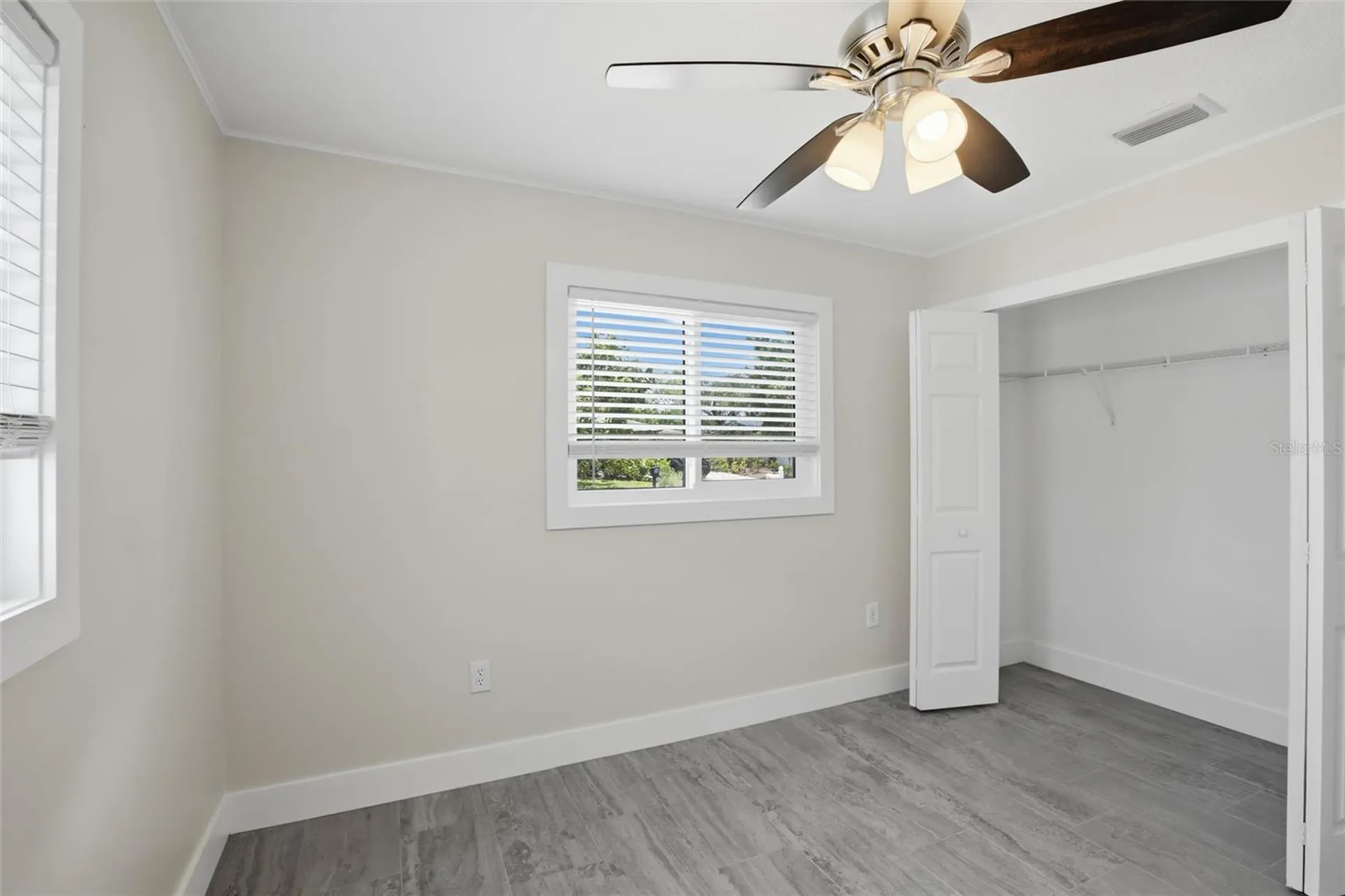 3106 Oxford Drive W Bradenton FL 34205