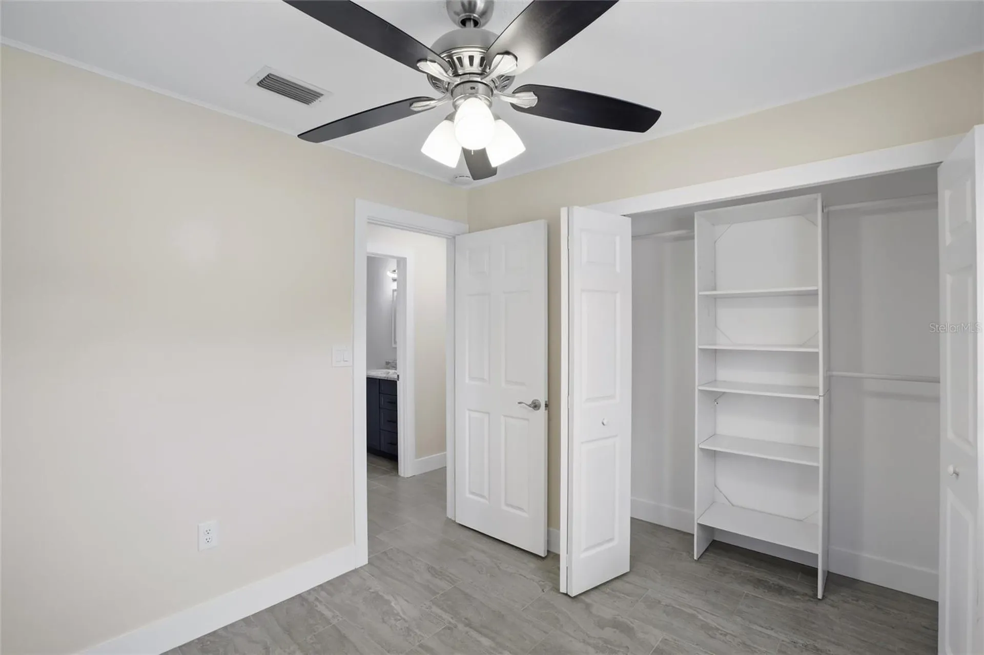 3106 Oxford Drive W Bradenton FL 34205