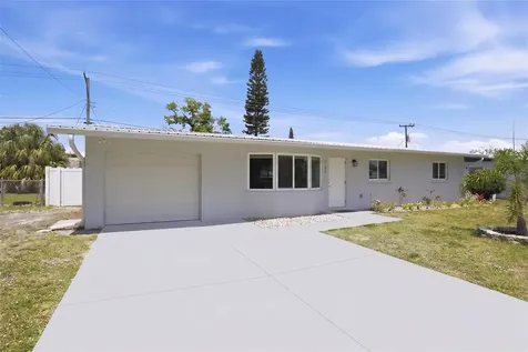 3106 Oxford Drive W Bradenton FL 34205