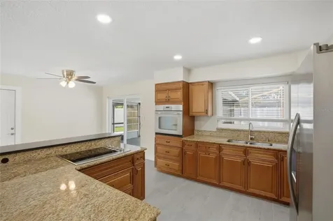3106 Oxford Drive W Bradenton FL 34205