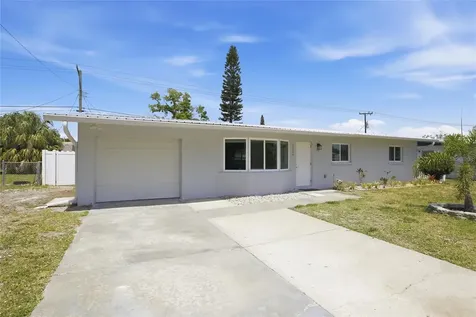 3106 Oxford Drive W Bradenton FL 34205