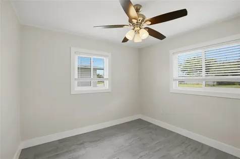 3106 Oxford Drive W Bradenton FL 34205