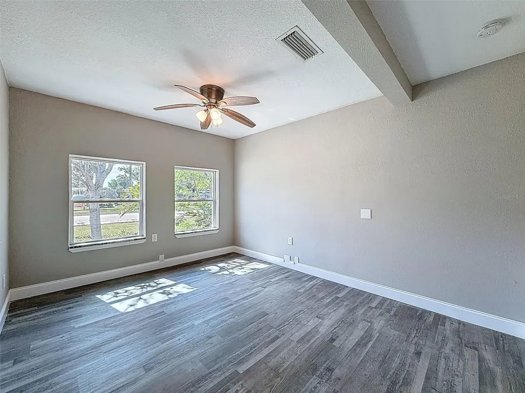 4221 Shore Acres Boulevard NE St Petersburg FL 33703