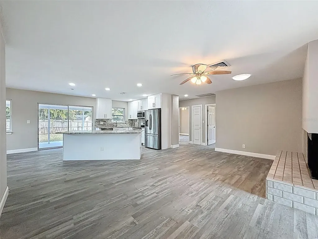 4221 Shore Acres Boulevard NE St Petersburg FL 33703