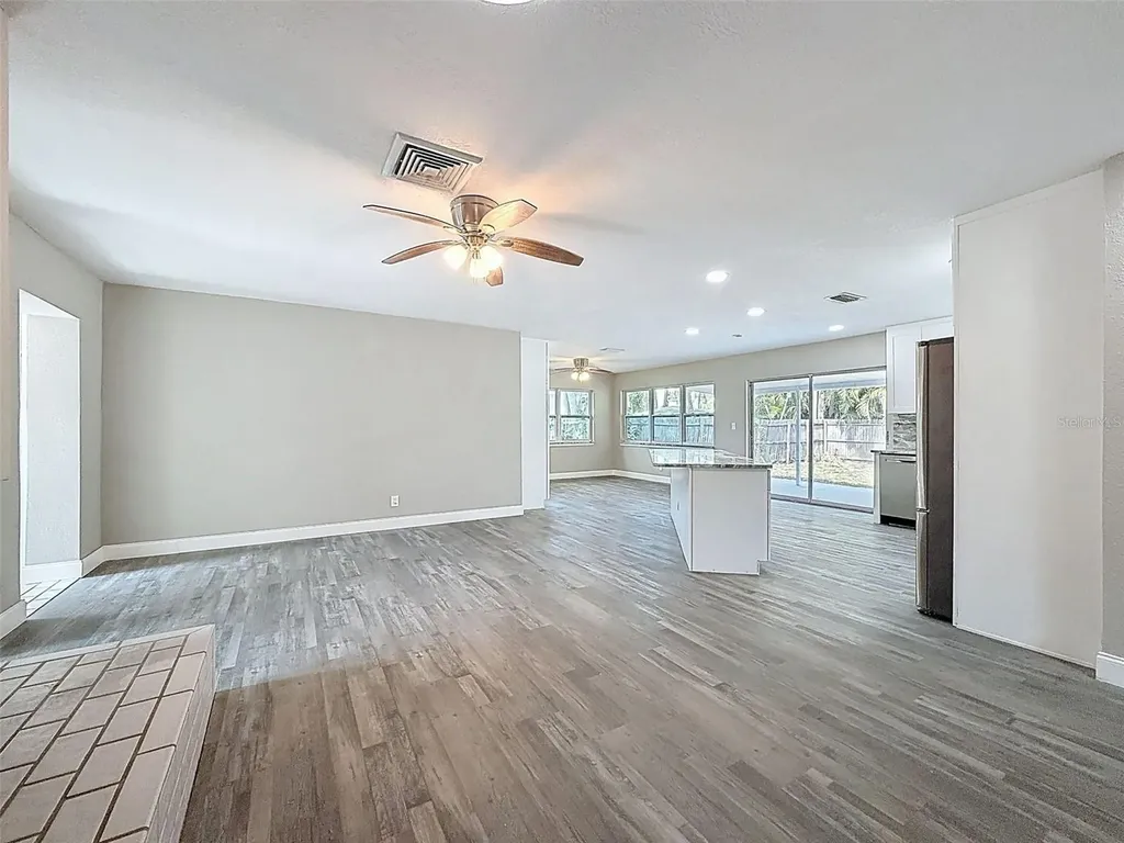 4221 Shore Acres Boulevard NE St Petersburg FL 33703