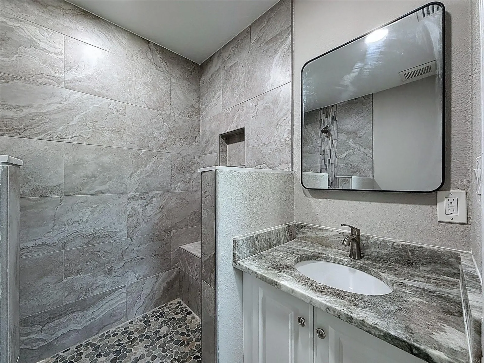 4221 Shore Acres Boulevard NE St Petersburg FL 33703