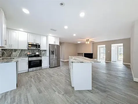 4221 Shore Acres Boulevard NE St Petersburg FL 33703