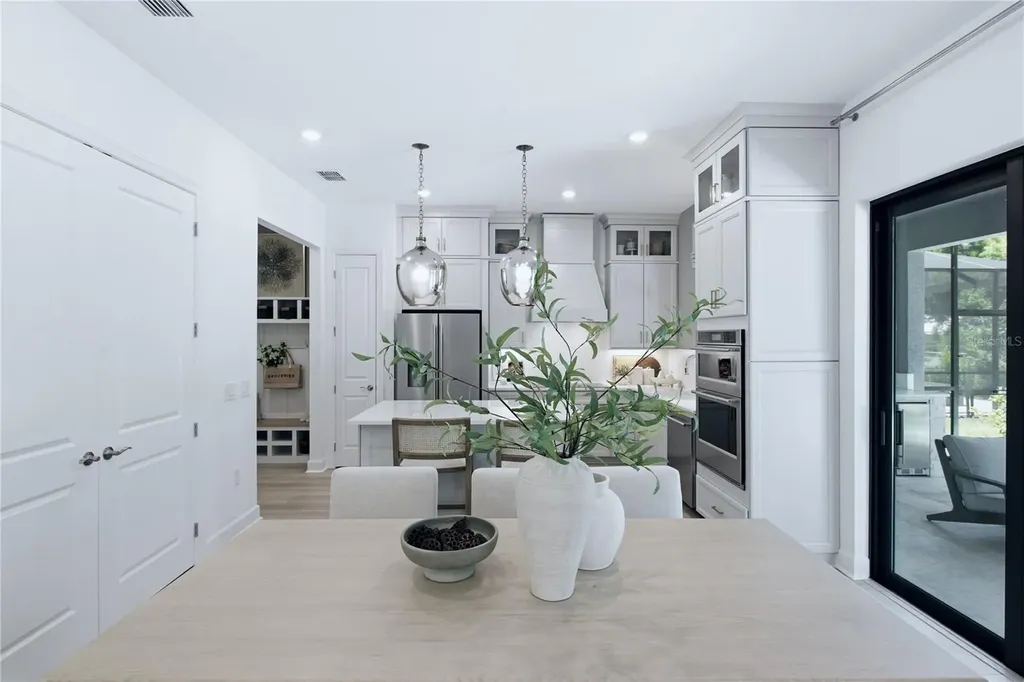 7444 Summer Court Sarasota FL 34231