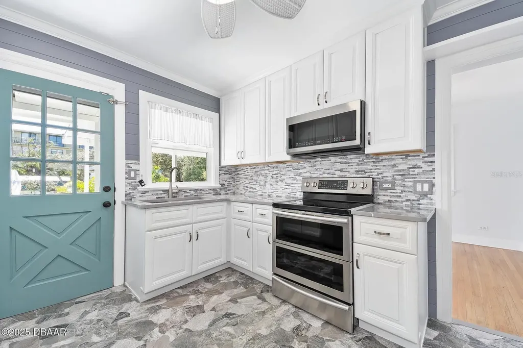 448 Nautilus Avenue Daytona Beach FL 32118