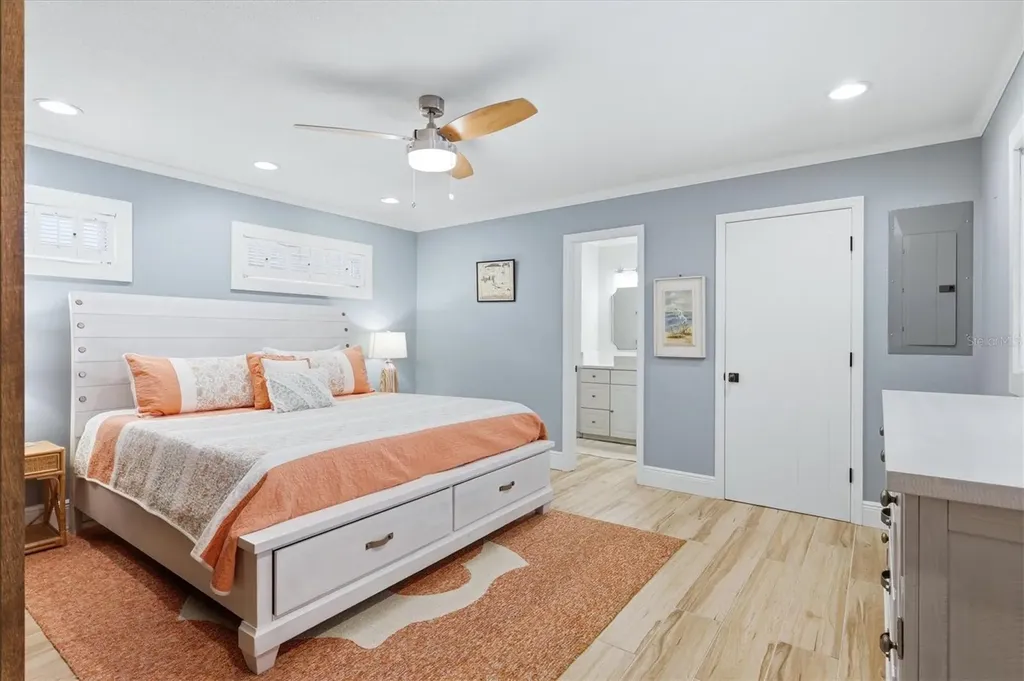 6005 Midnight Pass Road Sarasota FL 34242