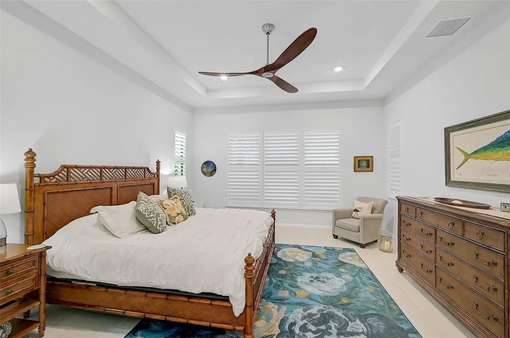 4940 Surfside Circle Bradenton FL 34211