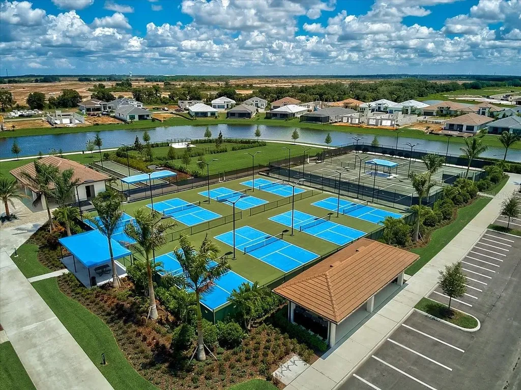 4940 Surfside Circle Bradenton FL 34211