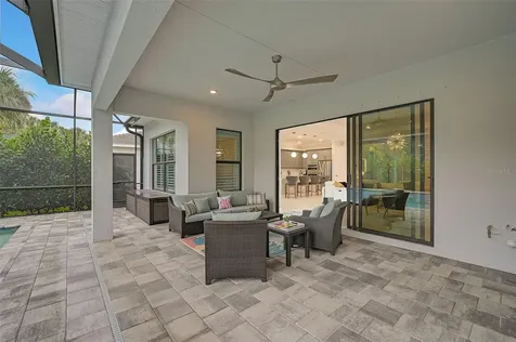 4940 Surfside Circle Bradenton FL 34211