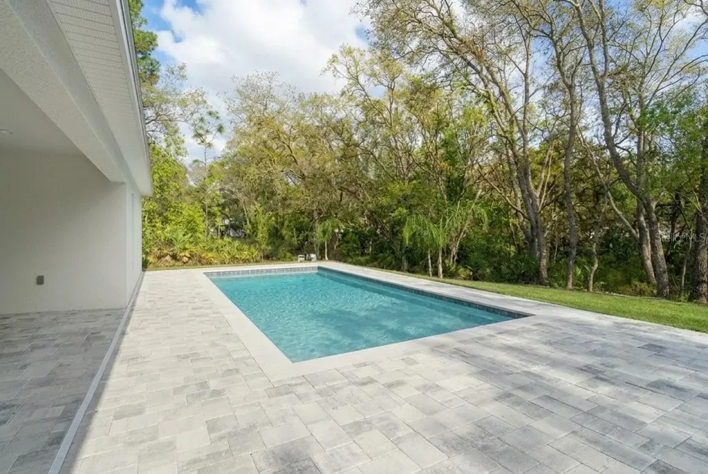 12116 Petrel Avenue Weeki Wachee FL 34614