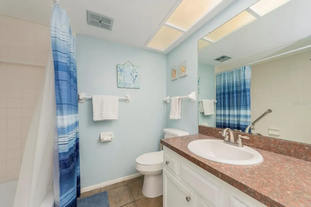 304 Woodlake Wynde Oldsmar FL 34677