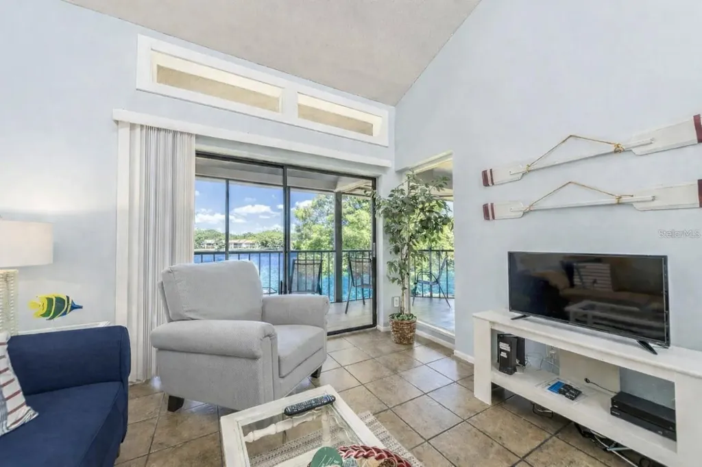 304 Woodlake Wynde Oldsmar FL 34677