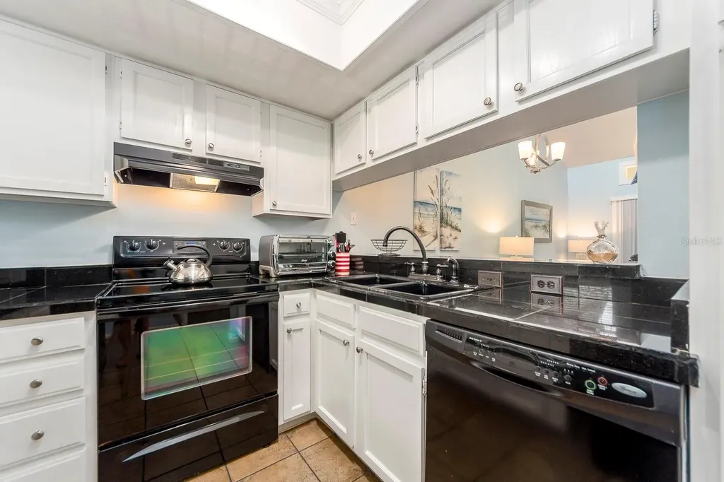 304 Woodlake Wynde Oldsmar FL 34677