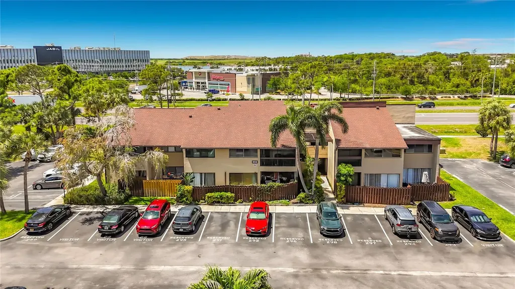 890 N Village Drive N St Petersburg FL 33716
