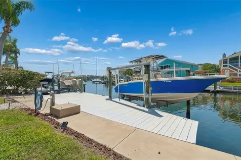 6211 Bayside Drive New Port Richey FL 34652