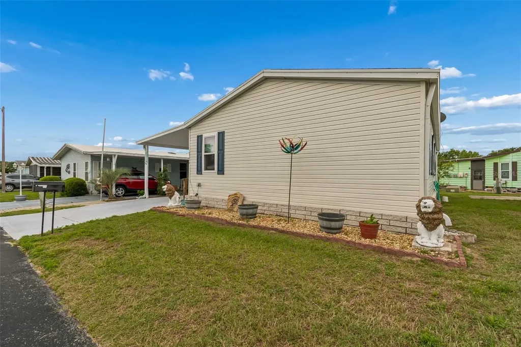 37644 Pinata Avenue Zephyrhills FL 33541