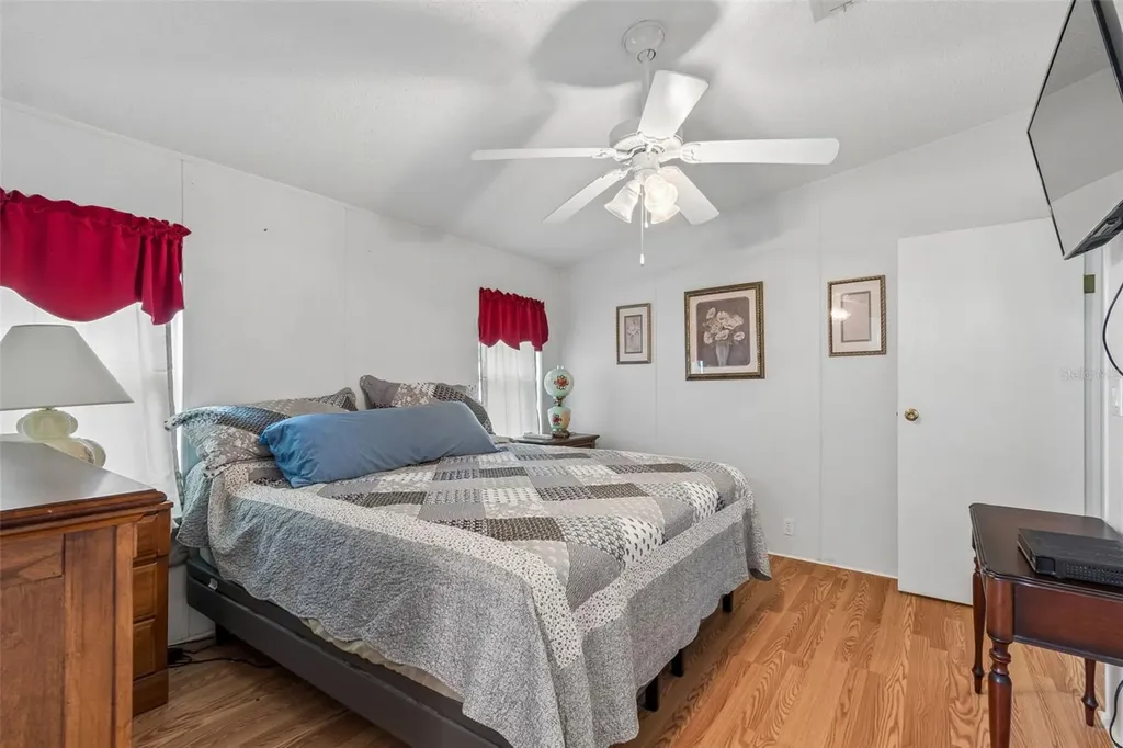 37644 Pinata Avenue Zephyrhills FL 33541