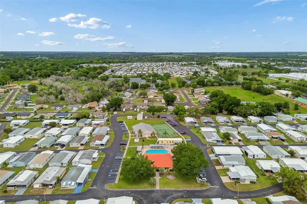 37644 Pinata Avenue Zephyrhills FL 33541