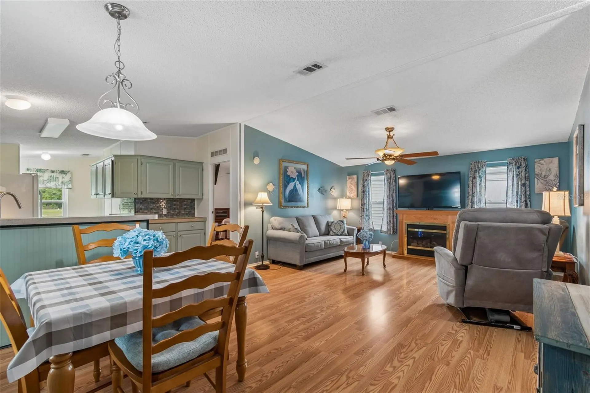 37644 Pinata Avenue Zephyrhills FL 33541