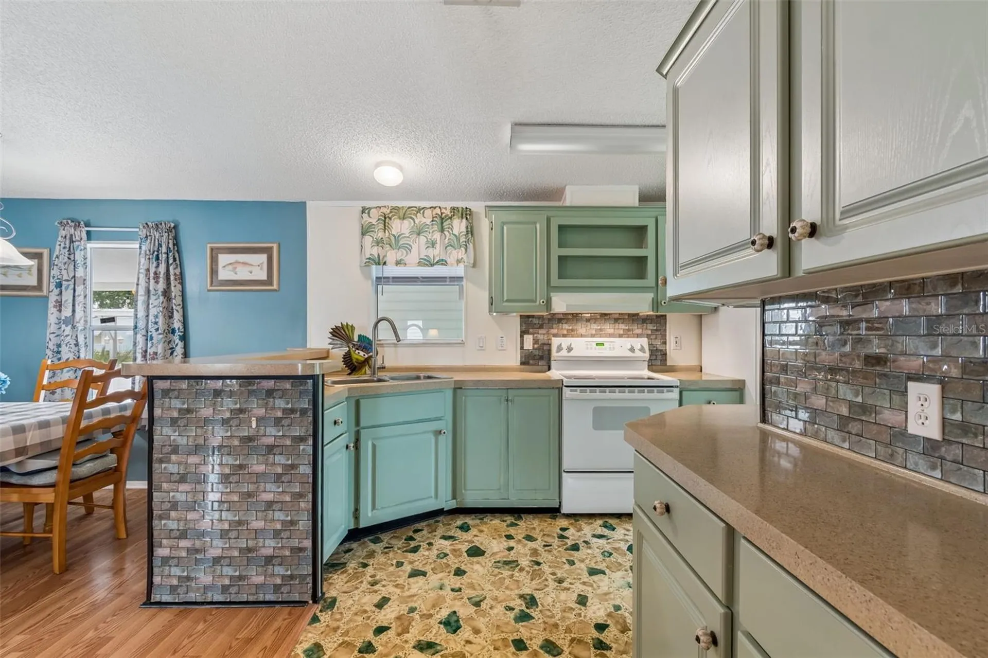 37644 Pinata Avenue Zephyrhills FL 33541