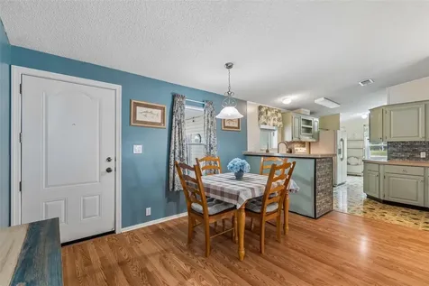 37644 Pinata Avenue Zephyrhills FL 33541