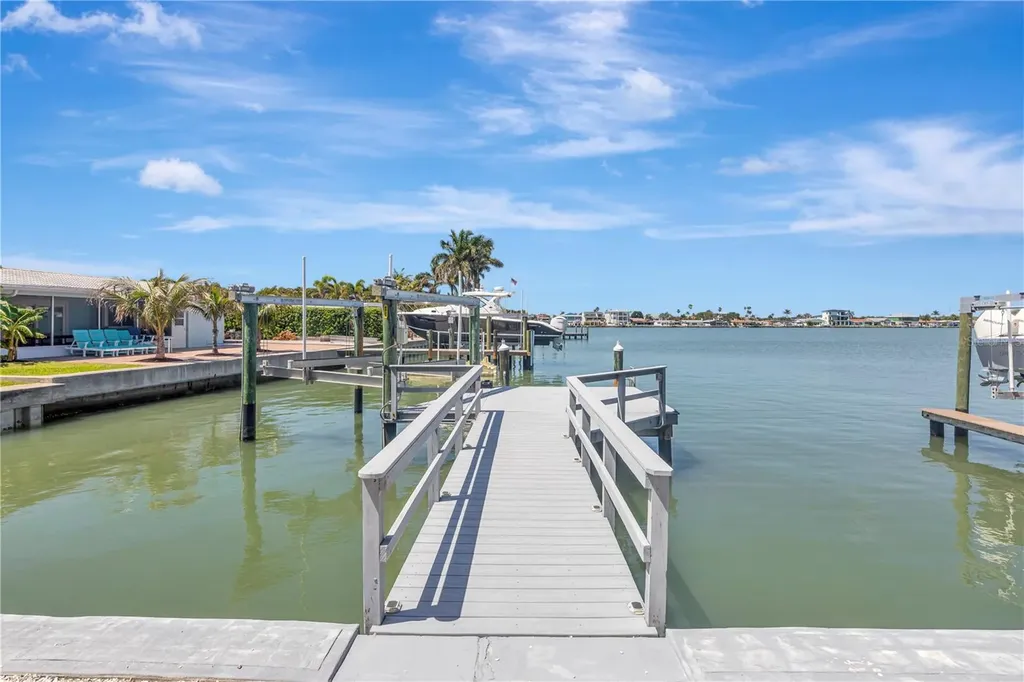 308 173rd Avenue E North Redington Beach FL 33708