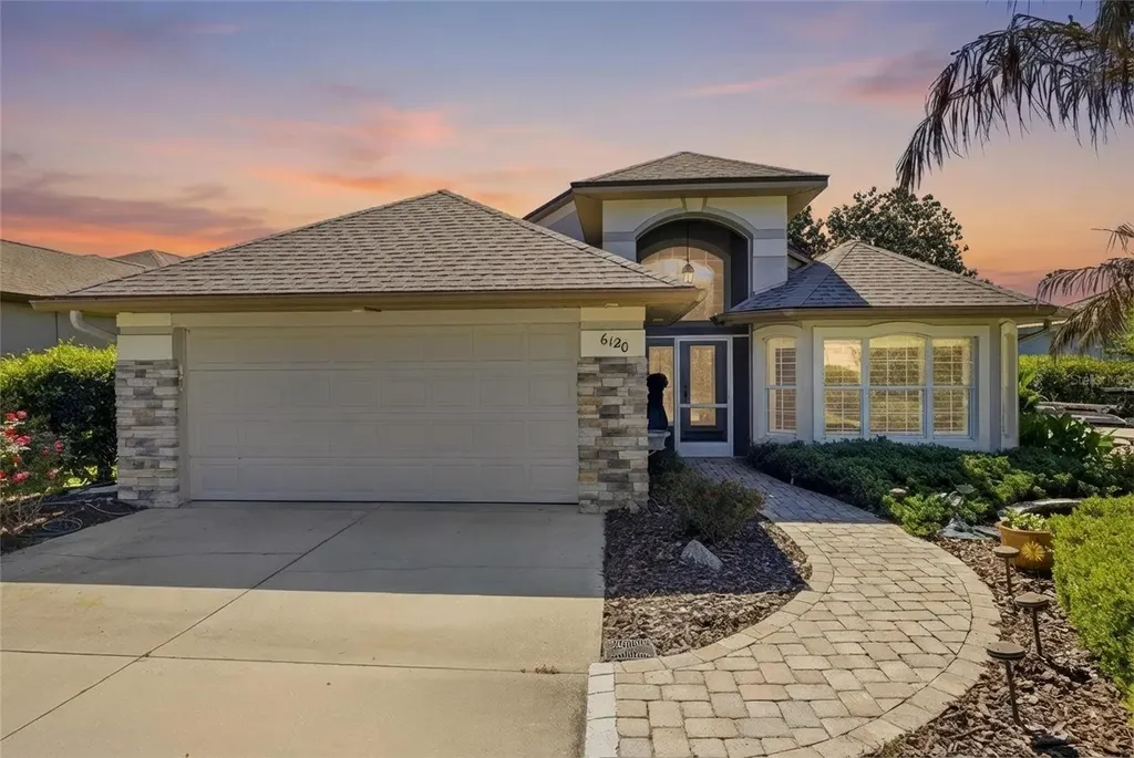 6120 Landings Boulevard Lady Lake FL 32159