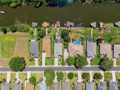 6120 Landings Boulevard Lady Lake FL 32159