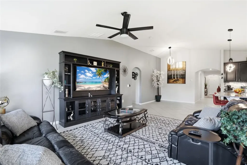 11005 Daybreak Glen Parrish FL 34219