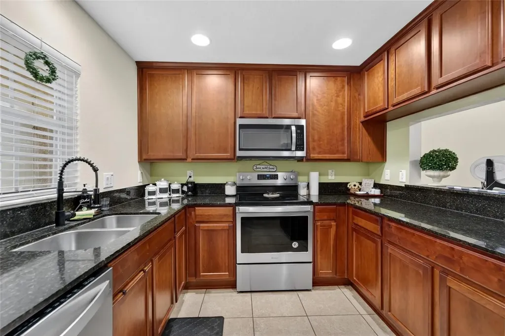 37604 Aaralyn Road Zephyrhills FL 33542