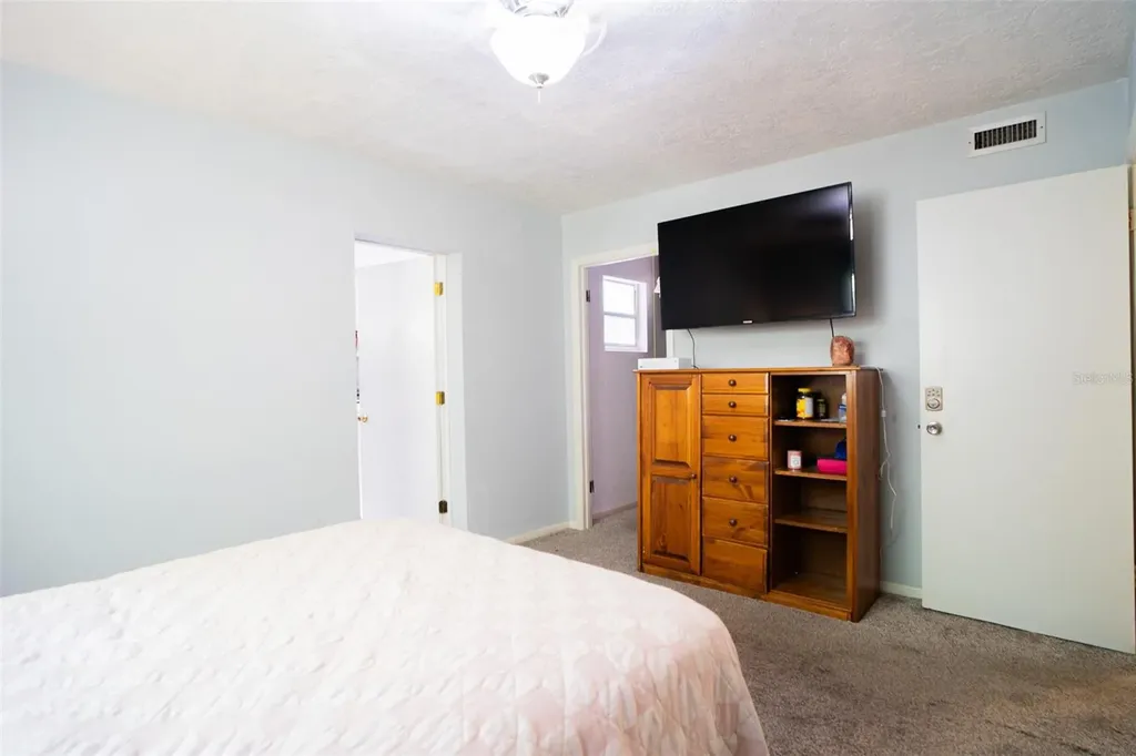 707 Howard Street Inverness FL 34453