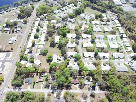 707 Howard Street Inverness FL 34453