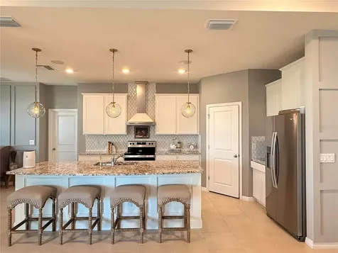 10800 Laxer Cay Loop San Antonio FL 33576