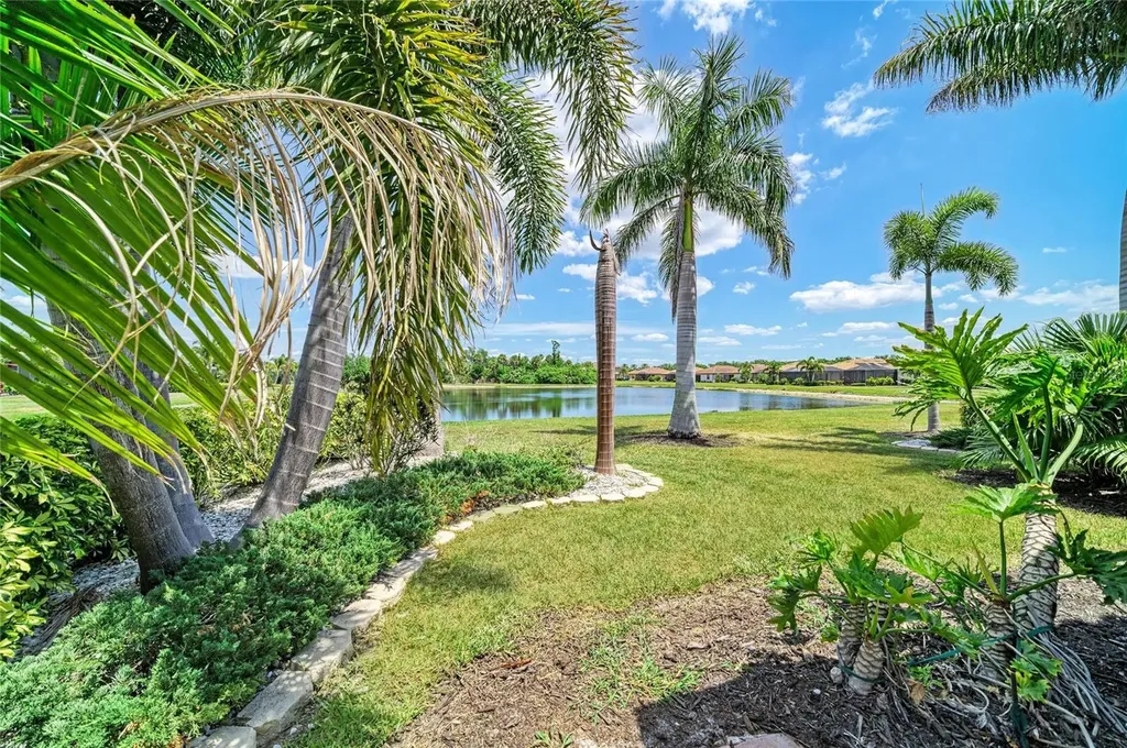 113 Wandering Wetlands Circle Bradenton FL 34212