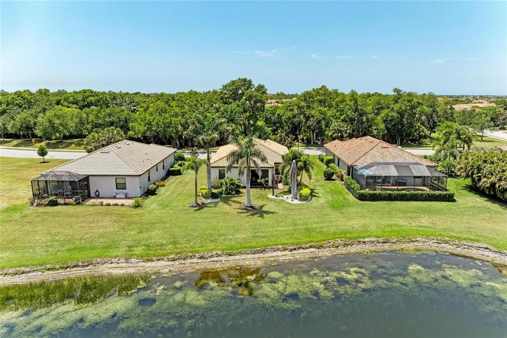 113 Wandering Wetlands Circle Bradenton FL 34212