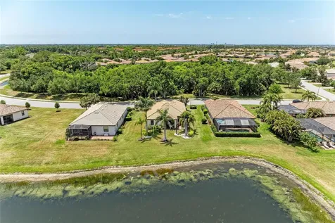 113 Wandering Wetlands Circle Bradenton FL 34212