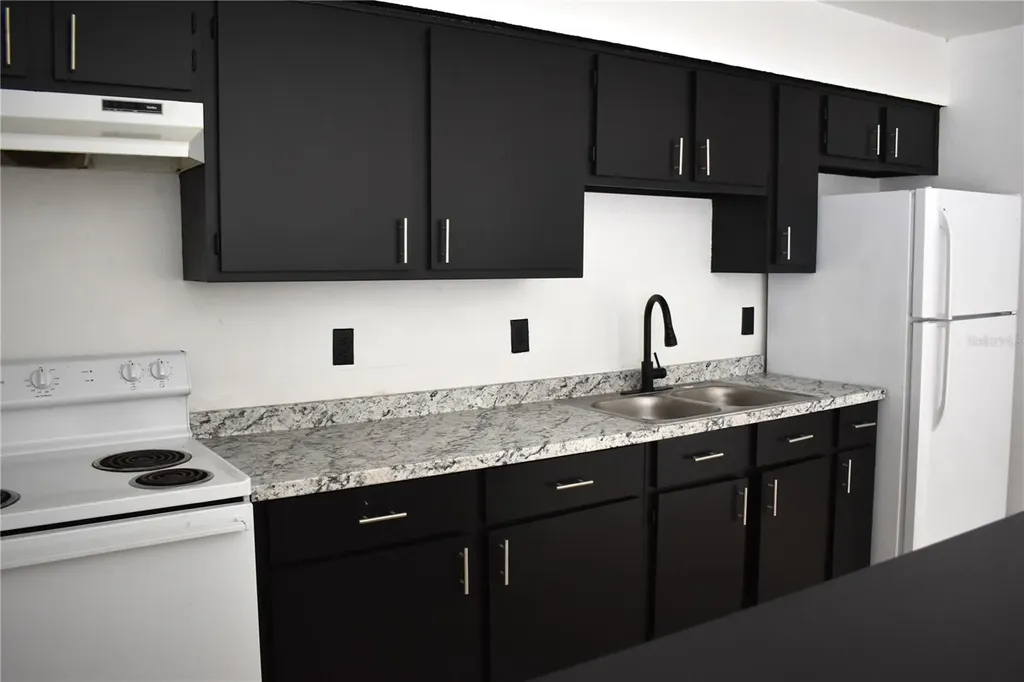 912 Pine Avenue Sanford FL 32771