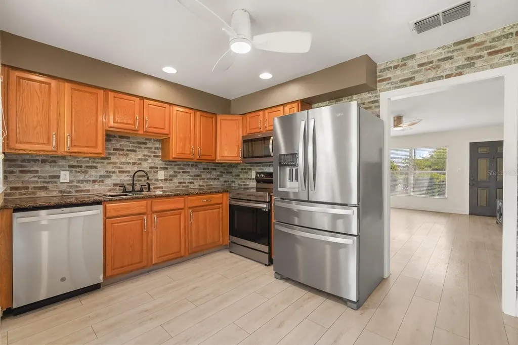 2770 Curry Ford Road Orlando FL 32806