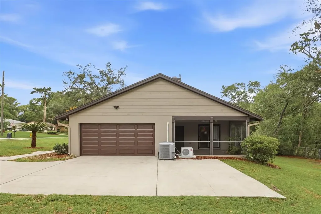 1129 Virginia Avenue Altamonte Springs FL 32701