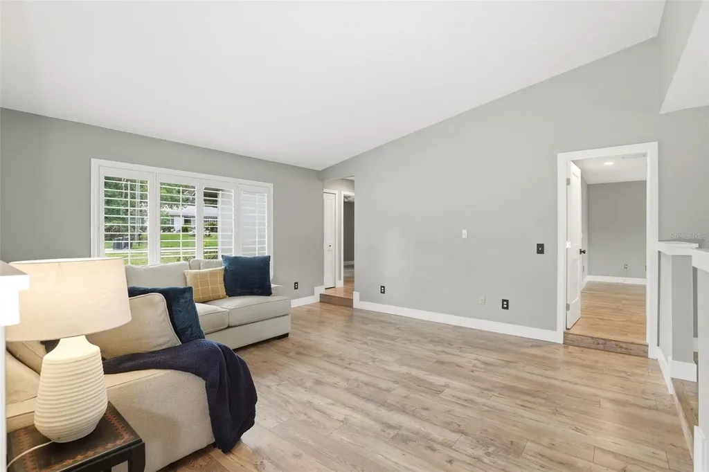 1129 Virginia Avenue Altamonte Springs FL 32701