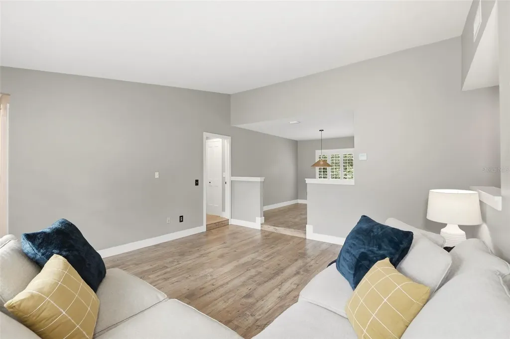 1129 Virginia Avenue Altamonte Springs FL 32701