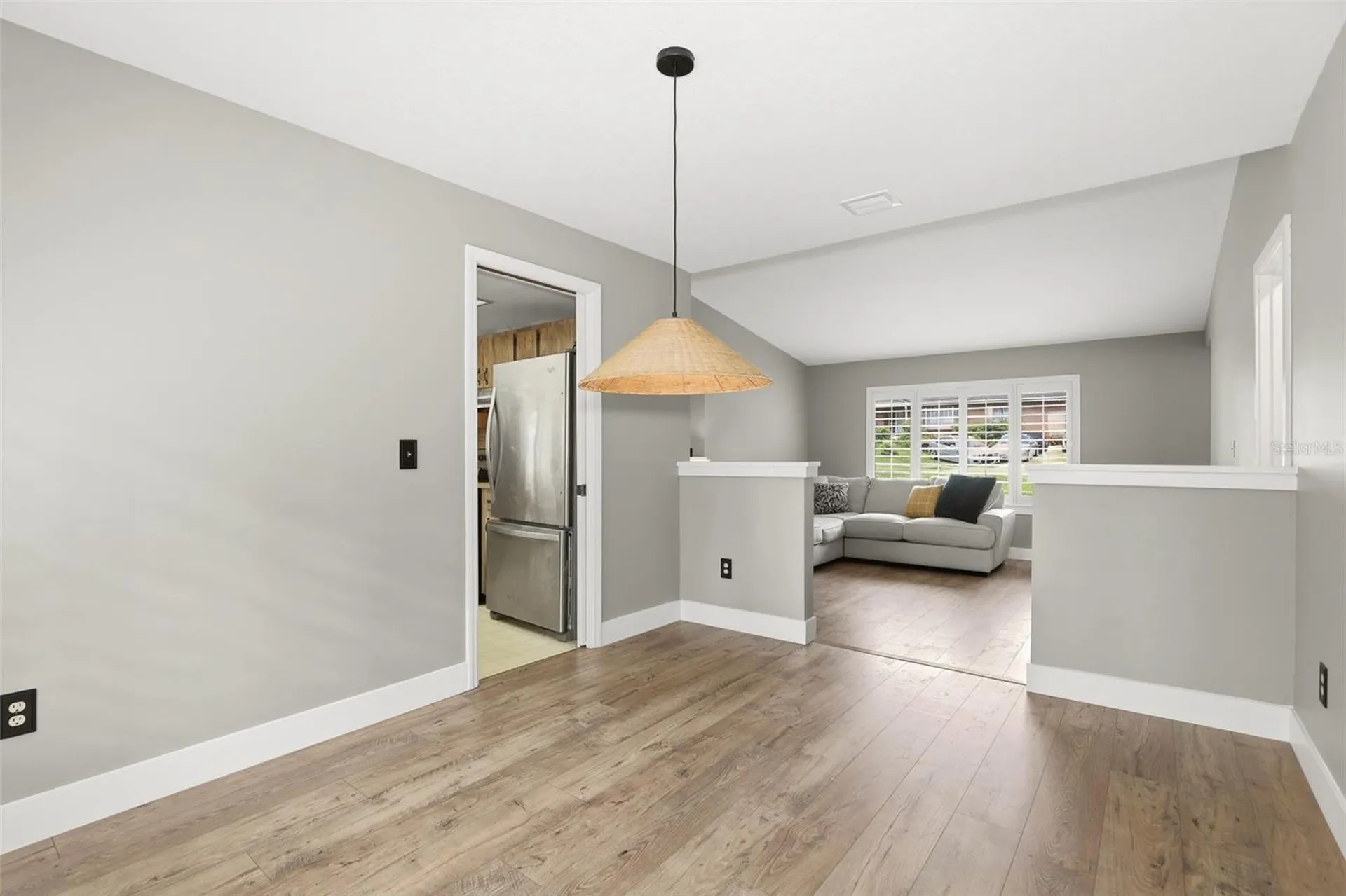 1129 Virginia Avenue Altamonte Springs FL 32701