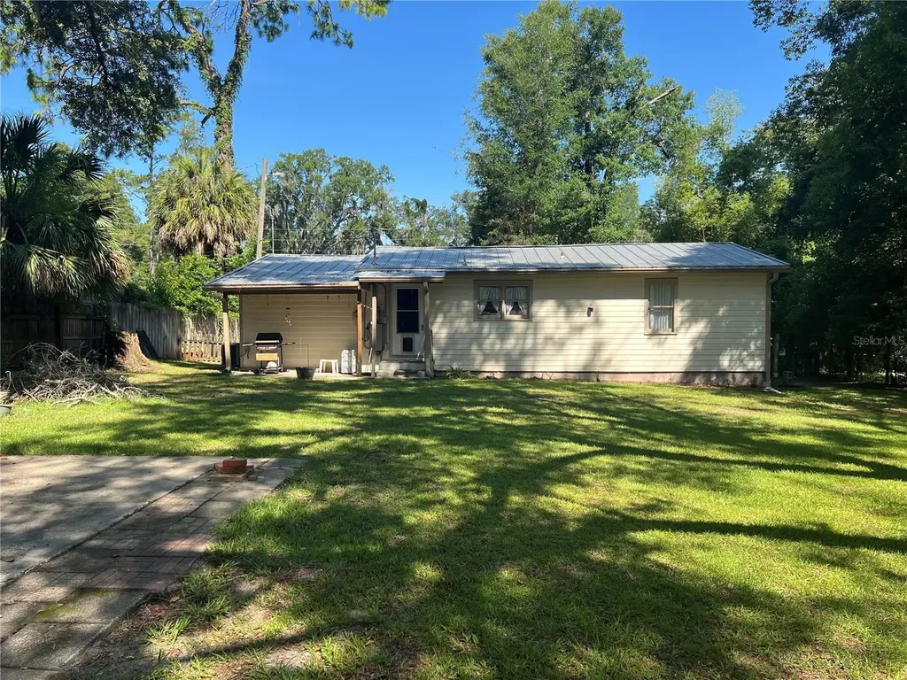 18771 NW 244th Street High Springs FL 32643